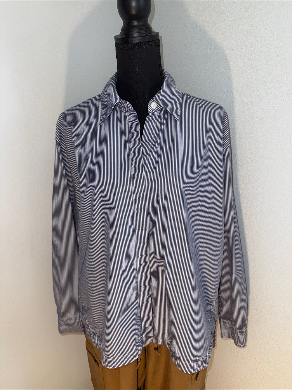 Banana Republic Blue and White Striped Button Down Shirt